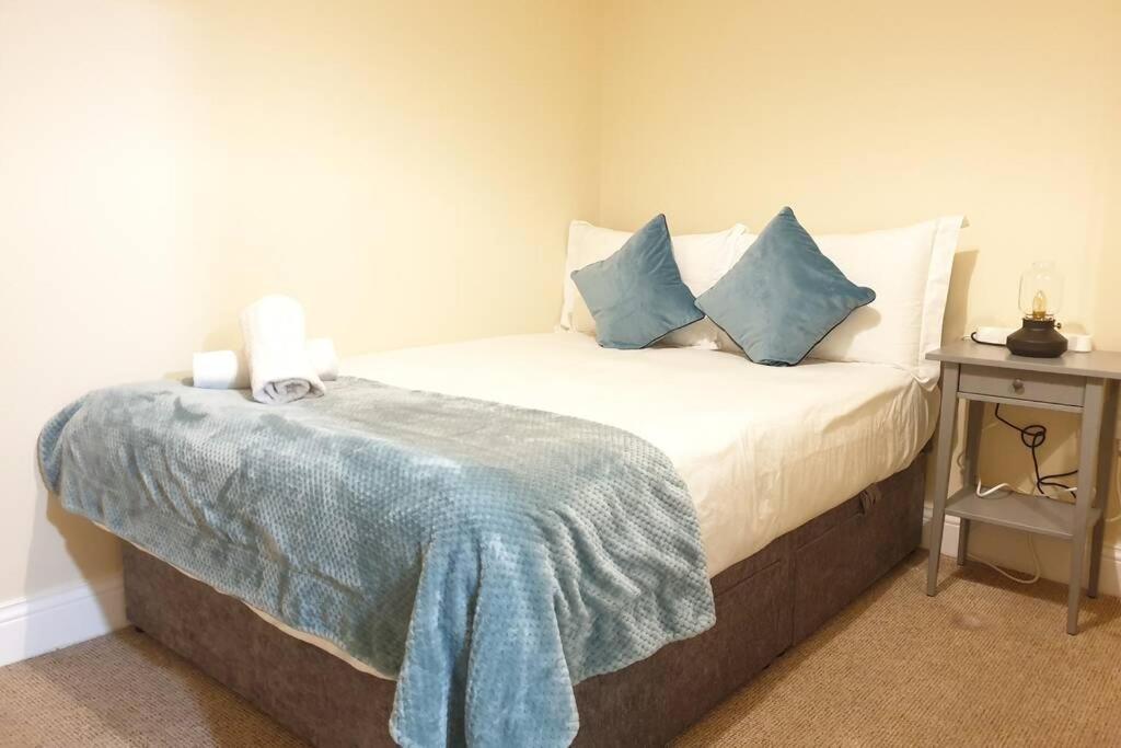 Large 3 Bed, Galway City Centre Apartament Zewnętrze zdjęcie