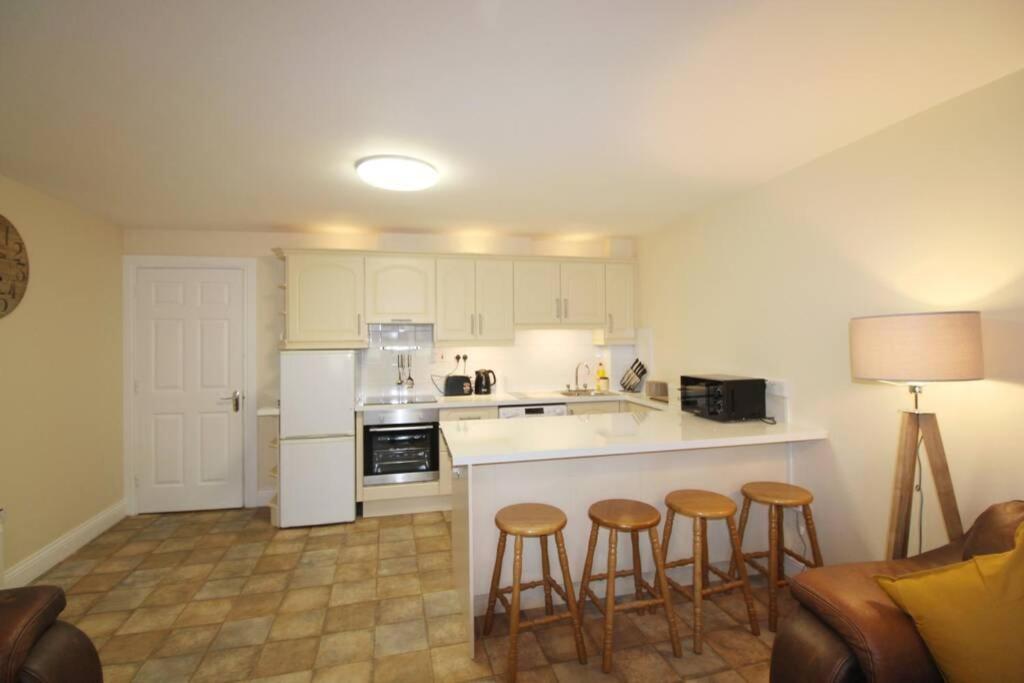 Large 3 Bed, Galway City Centre Apartament Zewnętrze zdjęcie
