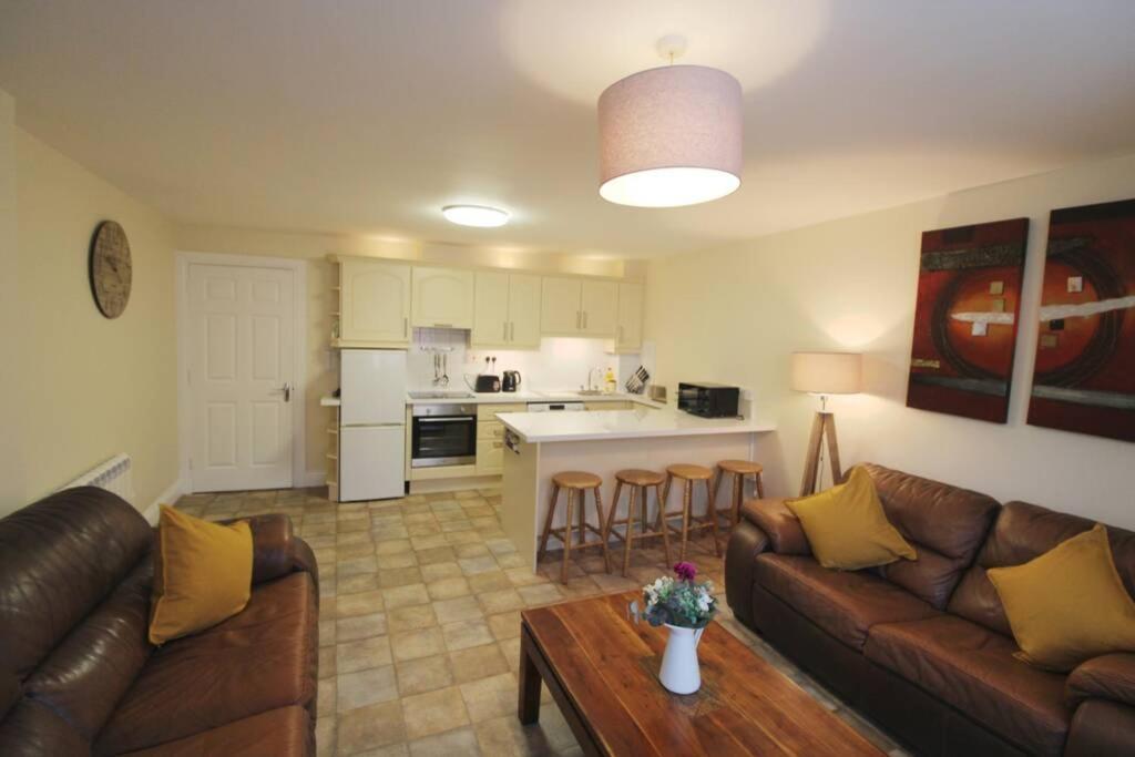 Large 3 Bed, Galway City Centre Apartament Zewnętrze zdjęcie
