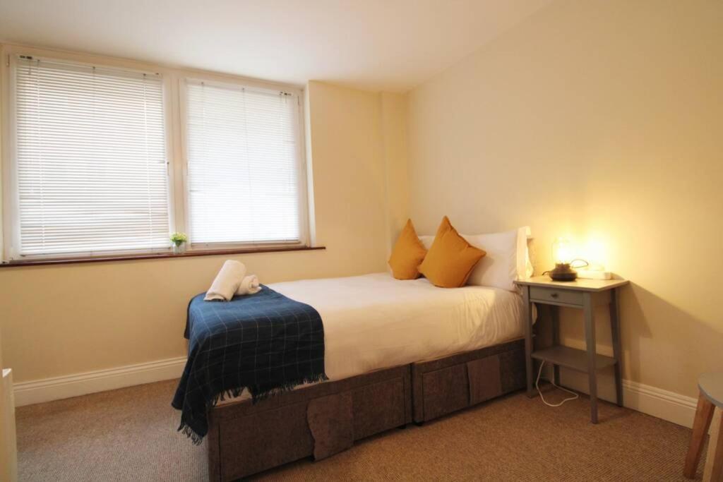 Large 3 Bed, Galway City Centre Apartament Zewnętrze zdjęcie